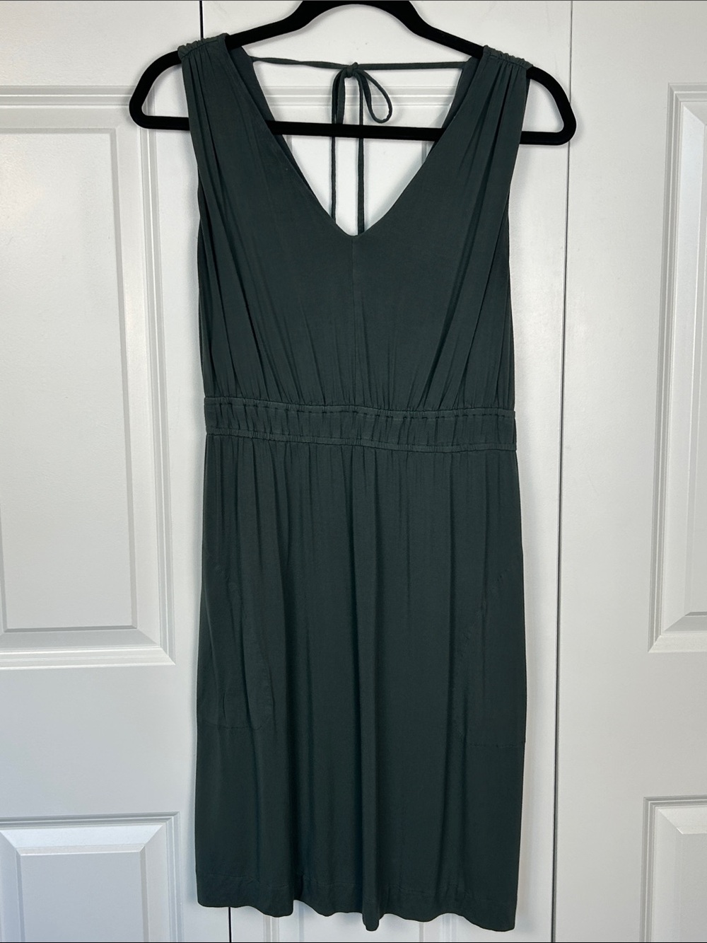 Soma Wknd Classic Sleeveless V-Neck Dark Grey Dress Size Medium